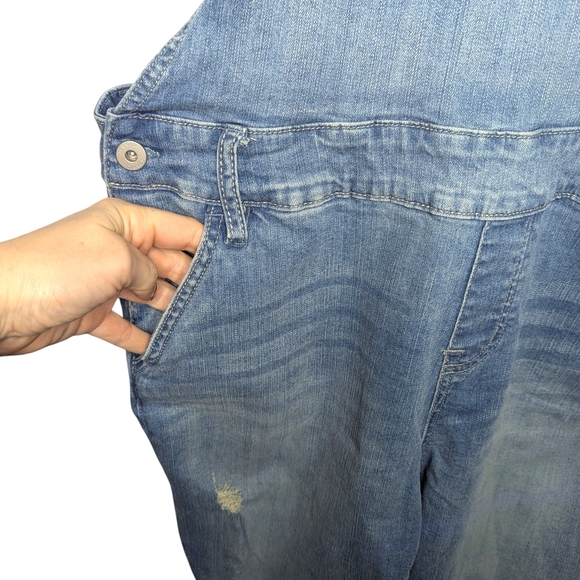 Torrid Denim Overall Cropped Relaxed Distressed Stretch Everyday Jeans Size 14 - Picture 5 of 14